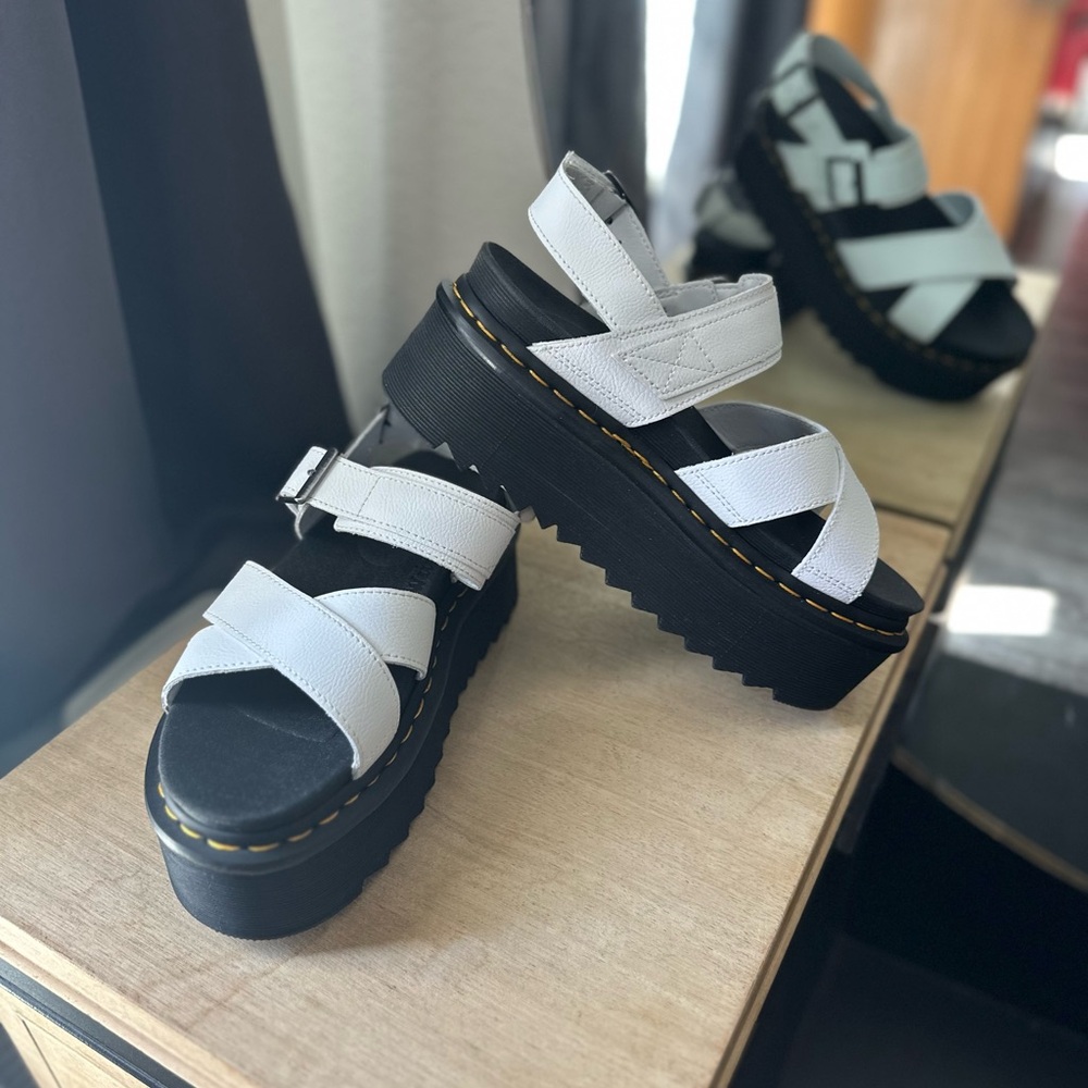 Dr Marten Voss Quad Sandal Athena White